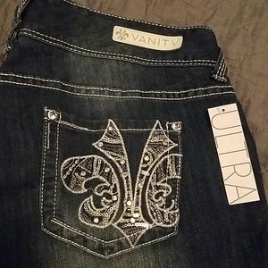 Vanity curvy crop jeans